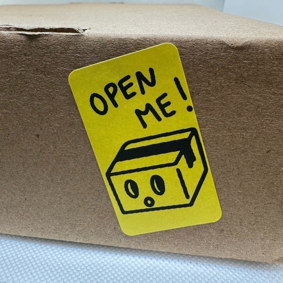 100pcs open me sticker | Stickers for Poshmark | shipping supplies | 2x1 - Picture 5 of 6